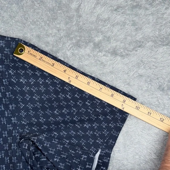 lululemon athletica Dark Blue Patterned Men's Shirt - Picture 5 of 8